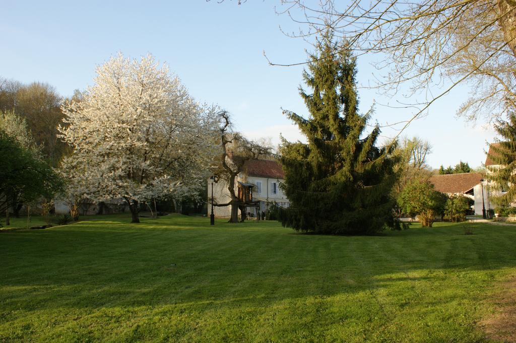 Bed and Breakfast Le Moulin De Pommeuse Екстер'єр фото